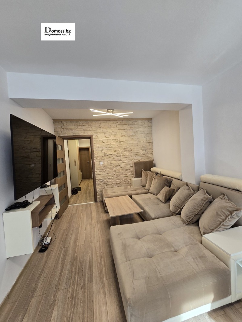 Продава 3-СТАЕН, гр. Благоевград, Идеален център, снимка 2 - Апартаменти - 52623507