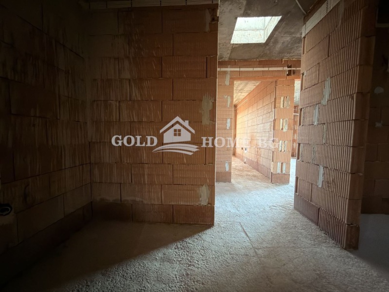 Продава 4-СТАЕН, гр. Пловдив, Остромила, снимка 16 - Апартаменти - 52546484