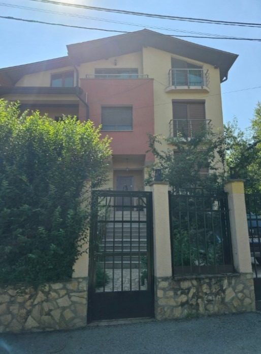 Продава  Къща, град София, Горна баня •  739 000 EUR • ID 93908132 — holmes.bg - [1] 