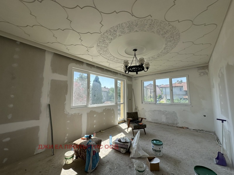 Продава  Къща град София , гр. Банкя , 243 кв.м | 92698706