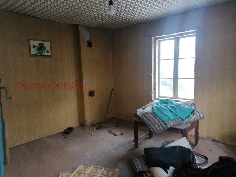 Продава ВИЛА, с. Орляне, област Ловеч, снимка 17 - Вили - 52779680