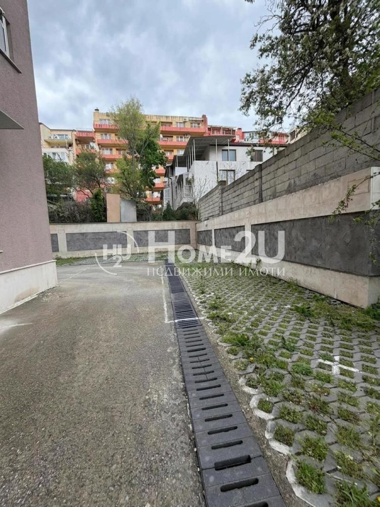 Продава ГАРАЖ, ПАРКОМЯСТО, гр. Варна, Левски 2, снимка 3 - Гаражи и паркоместа - 54588941
