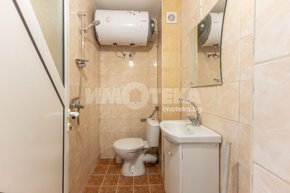 Продава 3-СТАЕН, гр. Варна, Окръжна болница-Генерали, снимка 14 - Апартаменти - 56030671