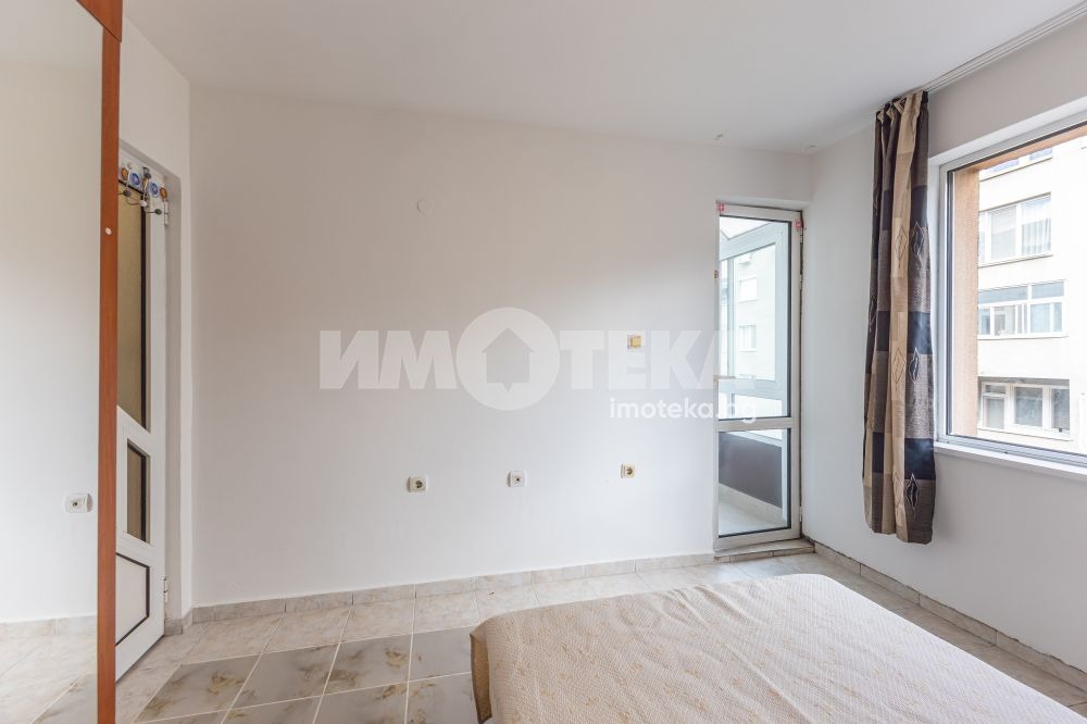 Продава 3-СТАЕН, гр. Варна, Окръжна болница-Генерали, снимка 17 - Апартаменти - 56030671