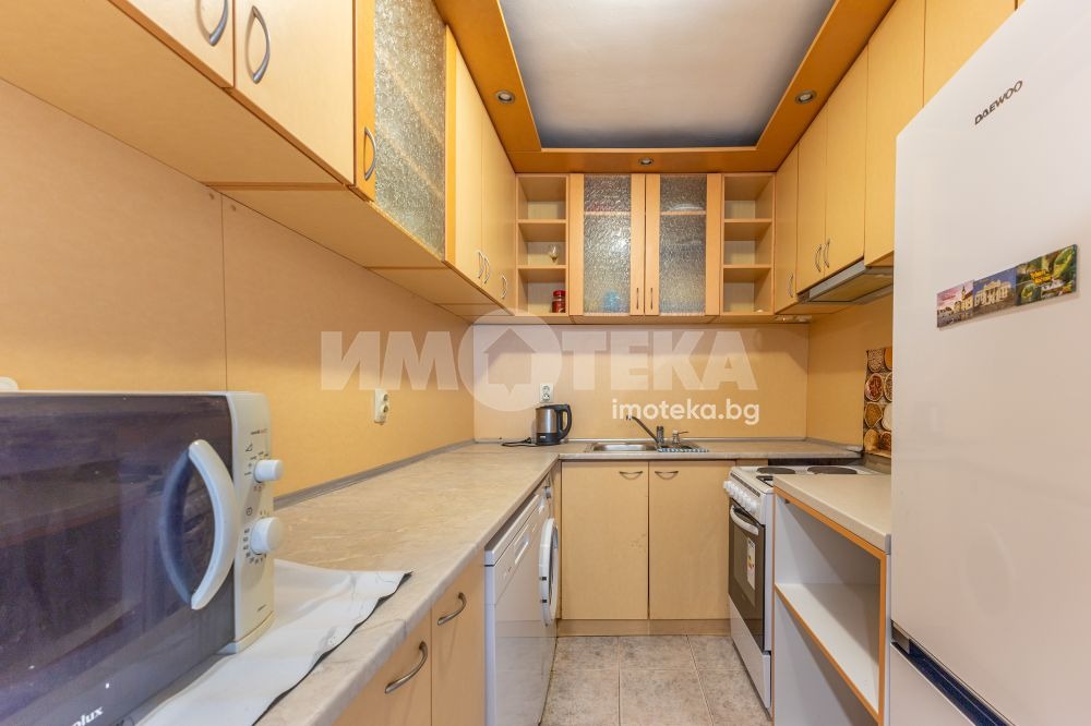 Продава 3-СТАЕН, гр. Варна, Окръжна болница-Генерали, снимка 11 - Апартаменти - 56030671