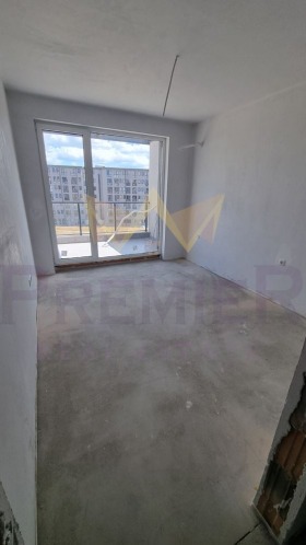 1 quarto Vladislav Varnentchik 1, Varna 2
