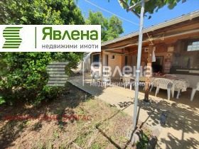 House Ahtopol, region Burgas 2