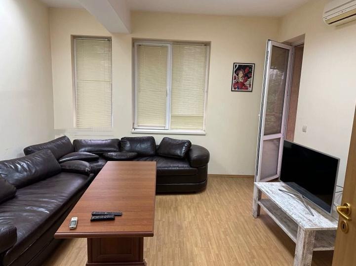 Продава МНОГОСТАЕН, град София, Банишора • 360000 € / 704098.80 лв. • 71865104 1