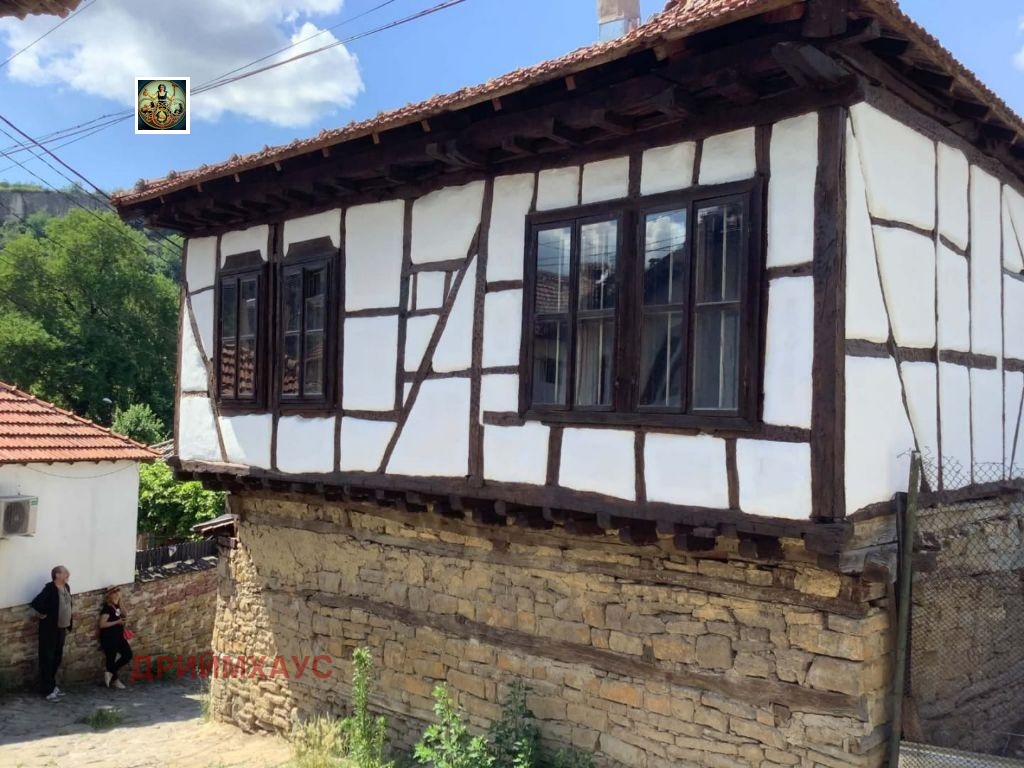 Продава КЪЩА, гр. Ловеч, Вароша, снимка 11 - Къщи - 55754296