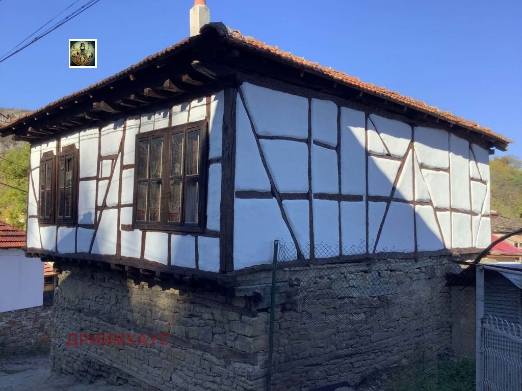 Продава КЪЩА, гр. Ловеч, Вароша, снимка 10 - Къщи - 55754296