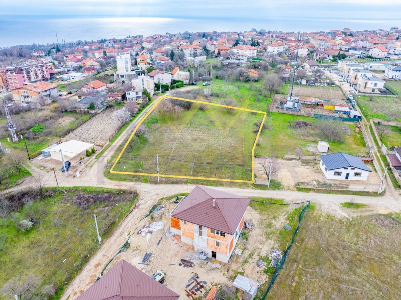 Продава ПАРЦЕЛ в град Варна, м-т Зеленика - 2451 кв.м / 330 000 € » 645 423.90 лв., ИМОТИ ПРЕМИЕР