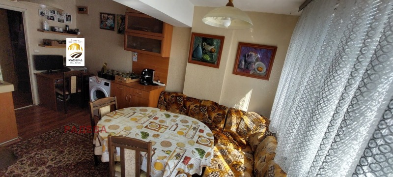 En venta  1 dormitorio Ruse , Charodeyka - Yug , 65 metros cuadrados | 87387338 - imagen [4]