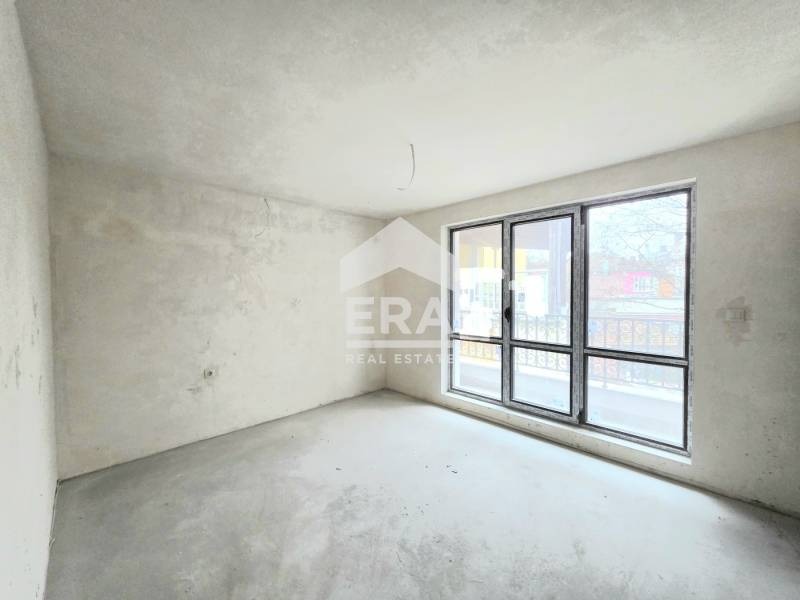 Продава 3-СТАЕН, гр. Русе, Център, снимка 2 - Апартаменти - 53023584