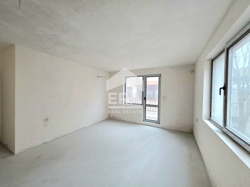 Продава 3-СТАЕН, гр. Русе, Център, снимка 4 - Апартаменти - 53023584