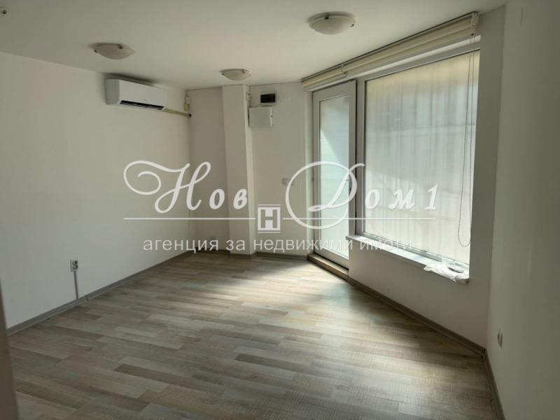 Te koop  Kantoor Plovdiv , Sadijski , 27 m² | 65382919
