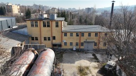 Industrie gebouw Asenovgrad, regio Plovdiv 1