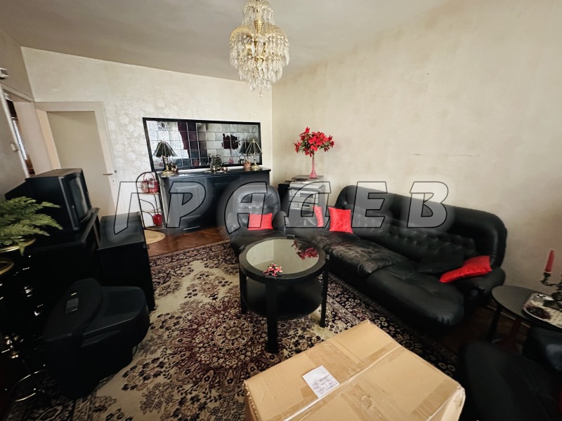 Продава  3-стаен град Русе , Хъшове , 107 кв.м | 45779957