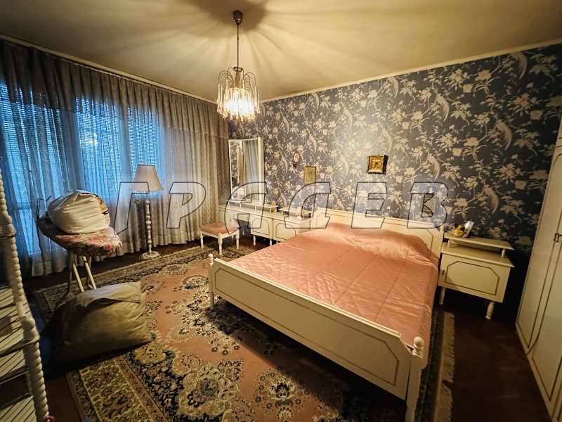 Продава  3-стаен град Русе , Хъшове , 107 кв.м | 45779957 - изображение [9]