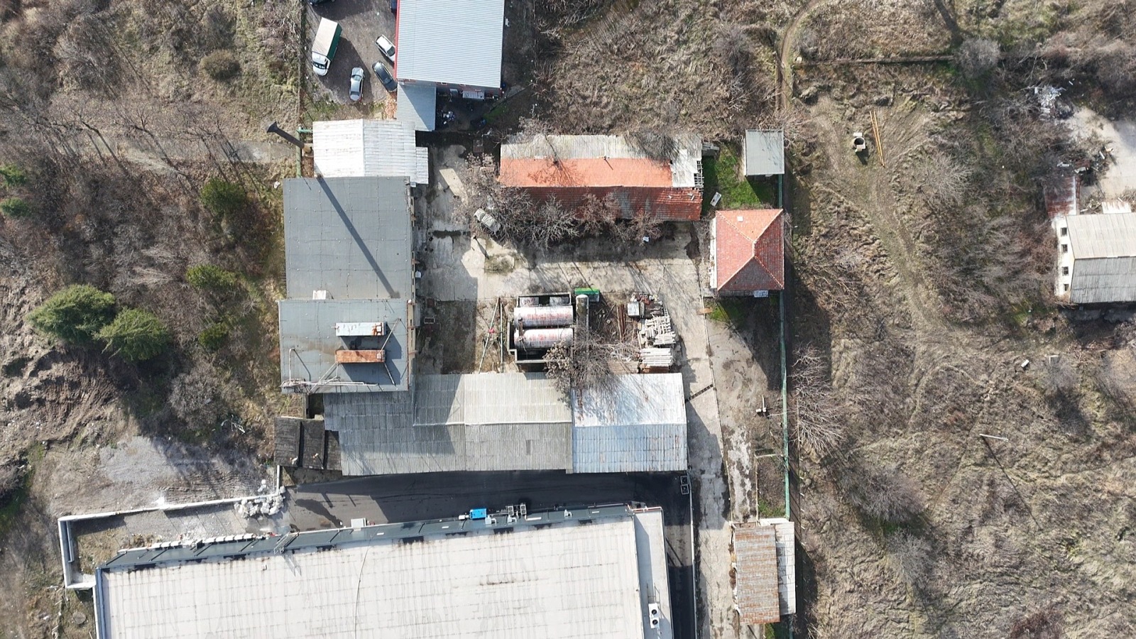 Продава ПРОМ. ПОМЕЩЕНИЕ, гр. Асеновград, област Пловдив, снимка 2 - Производствени сгради - 53676161