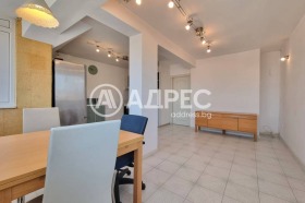 Продава 3-стаен град София Лозенец - [1] 