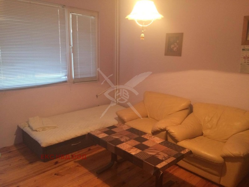 For Sale  1 bedroom Plovdiv , Kamenitsa 1 , 56 sq.m | 35262771