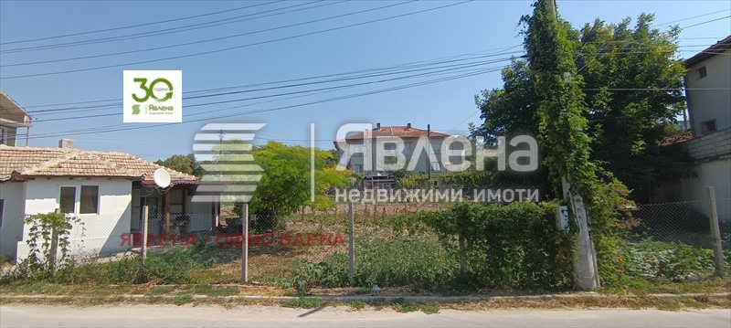 Продава КЪЩА, с. Оброчище, област Добрич, снимка 3 - Къщи - 48683856