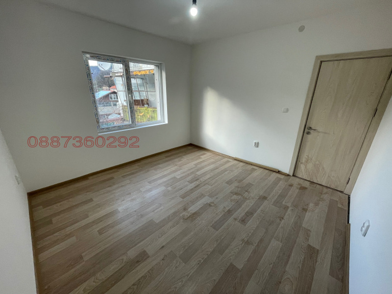 Продава КЪЩА, гр. Своге, област София област, снимка 12 - Къщи - 53049924