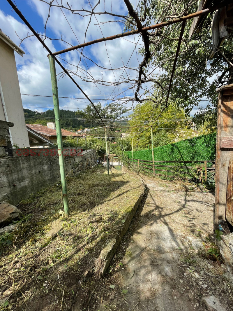 Продава КЪЩА, гр. Своге, област София област, снимка 2 - Къщи - 53049924