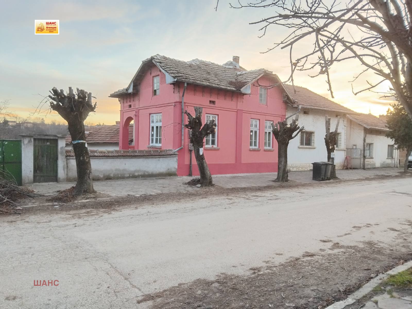 Продава КЪЩА, с. Горни Дъбник, област Плевен