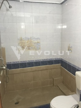 2 bedroom Kolhozen pazar, Varna 8