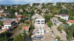 House m-t Manastirski rid, Varna