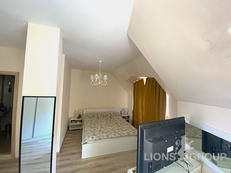 Eladó  Bérlakás Varna , Asparuhovo , 209 négyzetméter | 97050802 - kép [12]