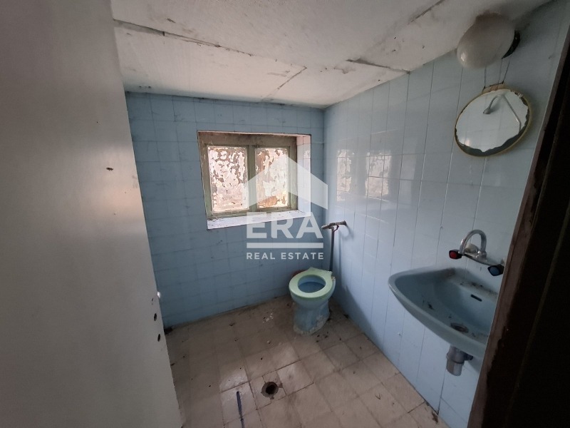 Продава КЪЩА, гр. Сапарева баня, област Кюстендил, снимка 11 - Къщи - 56161353