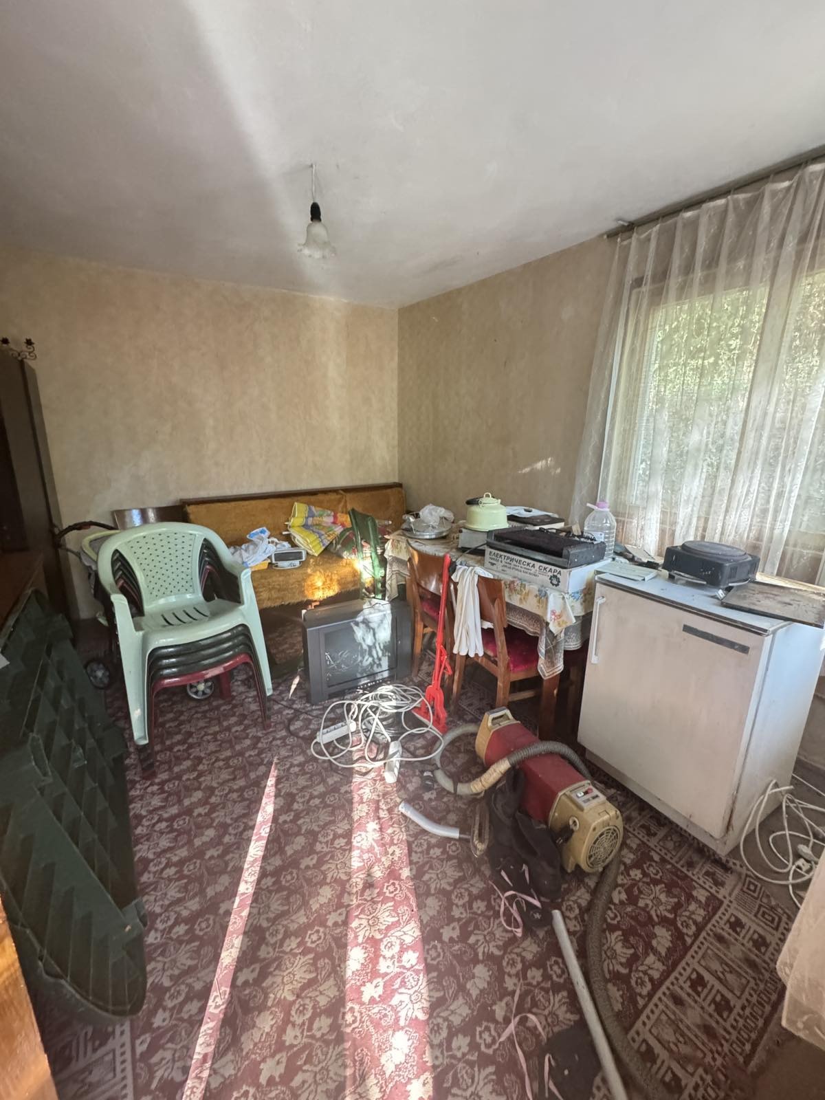 Продава КЪЩА, с. Томпсън, област София област, снимка 5 - Къщи - 54187636