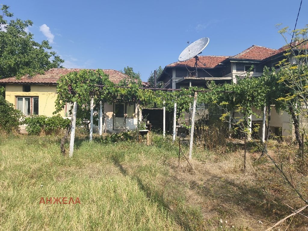 Продава КЪЩА, с. Карабунар, област Пазарджик
