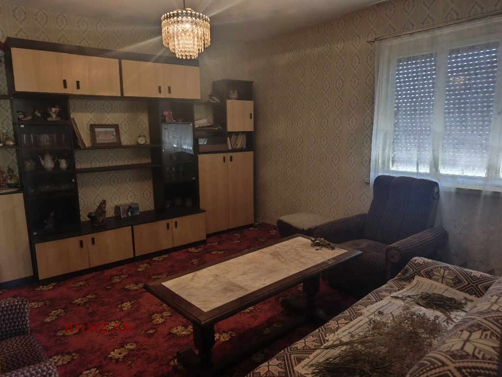 Продава КЪЩА, с. Карабунар, област Пазарджик, снимка 8 - Къщи - 55655901
