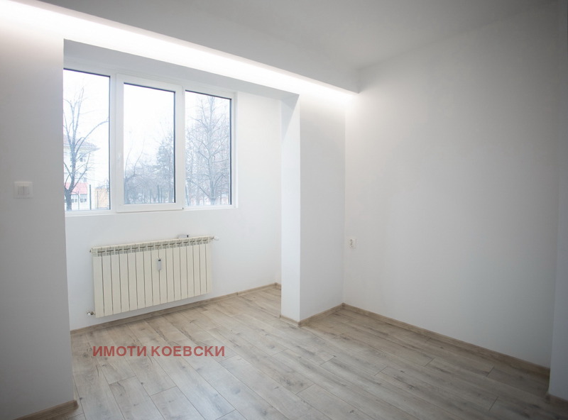 De vânzare  2 dormitoare Sofia , Tolstoi , 68 mp | 26933346 - imagine [3]