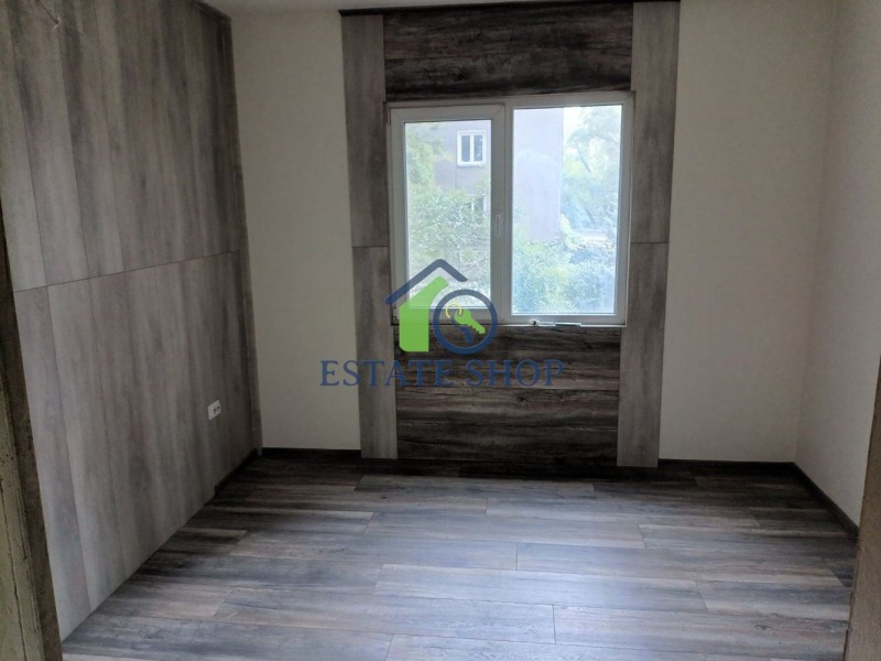 De vânzare  2 dormitoare Plovdiv , Ciuciuc Parij , 69 mp | 38260990