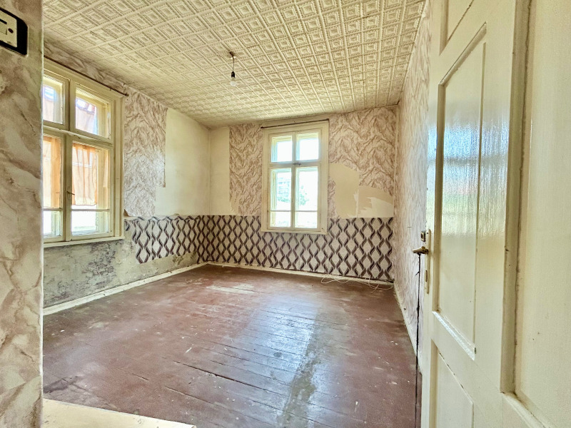 Til salg  Hus Gulv Sofia , Tsentar , 81 kvm | 92069863 - billede [3]