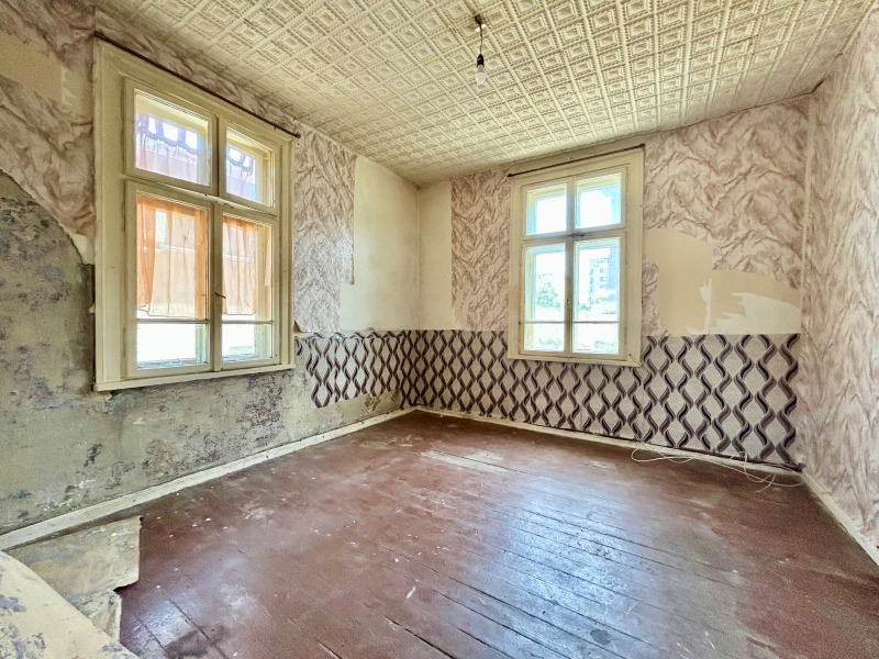 Til salg  Hus Gulv Sofia , Tsentar , 81 kvm | 92069863 - billede [2]