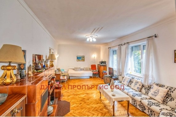 Продава КЪЩА, гр. София, гр. Банкя, снимка 16 - Къщи - 52025573