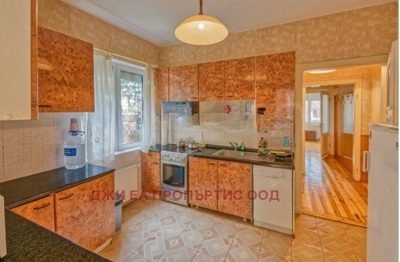 Продава КЪЩА, гр. София, гр. Банкя, снимка 6 - Къщи - 52025573