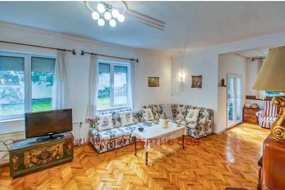 Продава КЪЩА, гр. София, гр. Банкя, снимка 12 - Къщи - 52025573