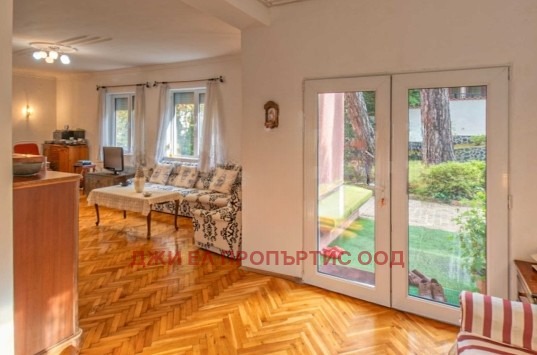 Продава КЪЩА, гр. София, гр. Банкя, снимка 15 - Къщи - 52025573