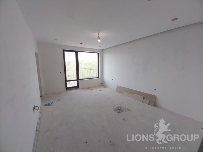 Продава КЪЩА, гр. Варна, м-т Кочмар, снимка 4 - Къщи - 52162971