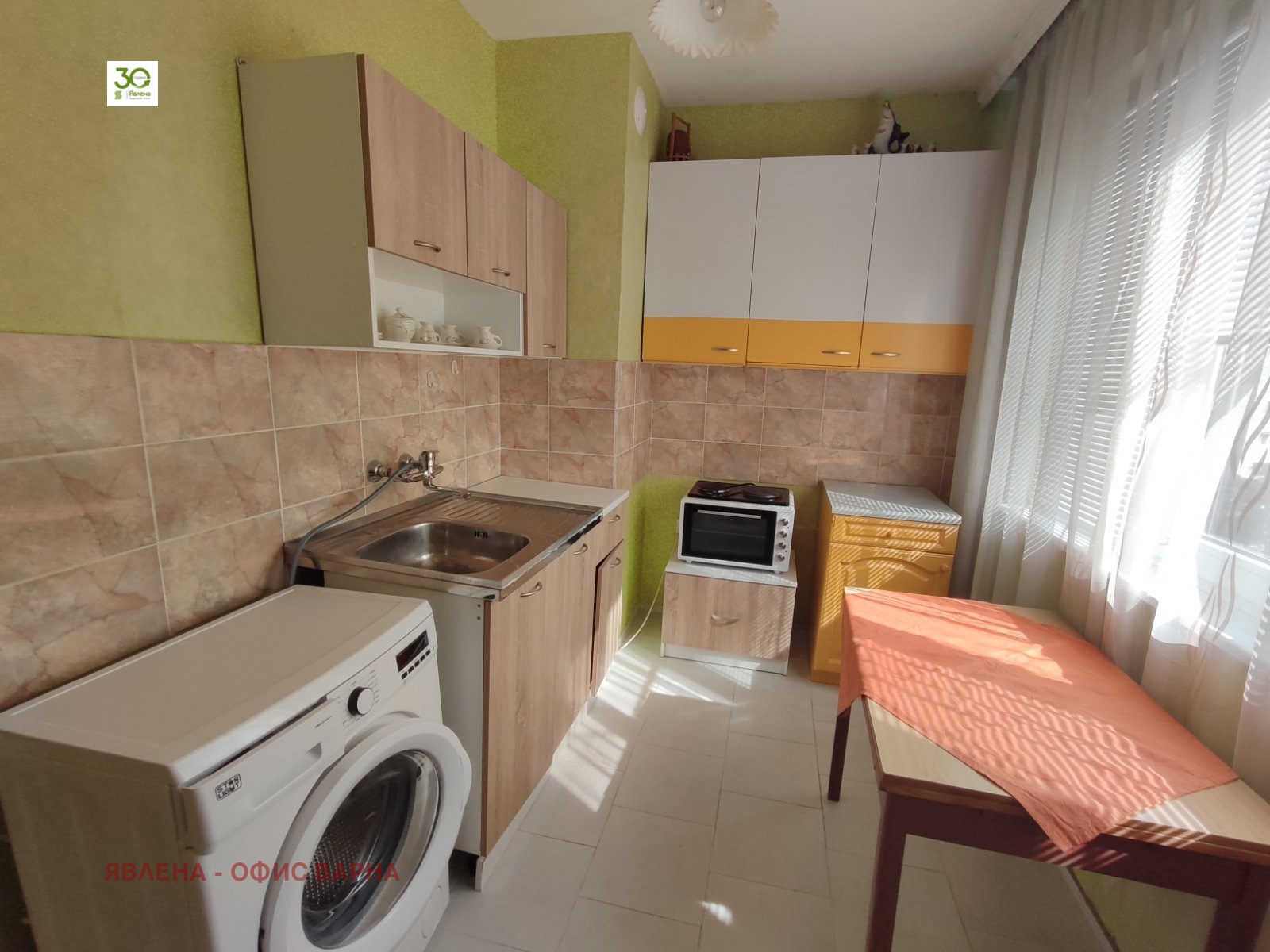 Продава 2-СТАЕН, гр. Варна, Лятно кино Тракия