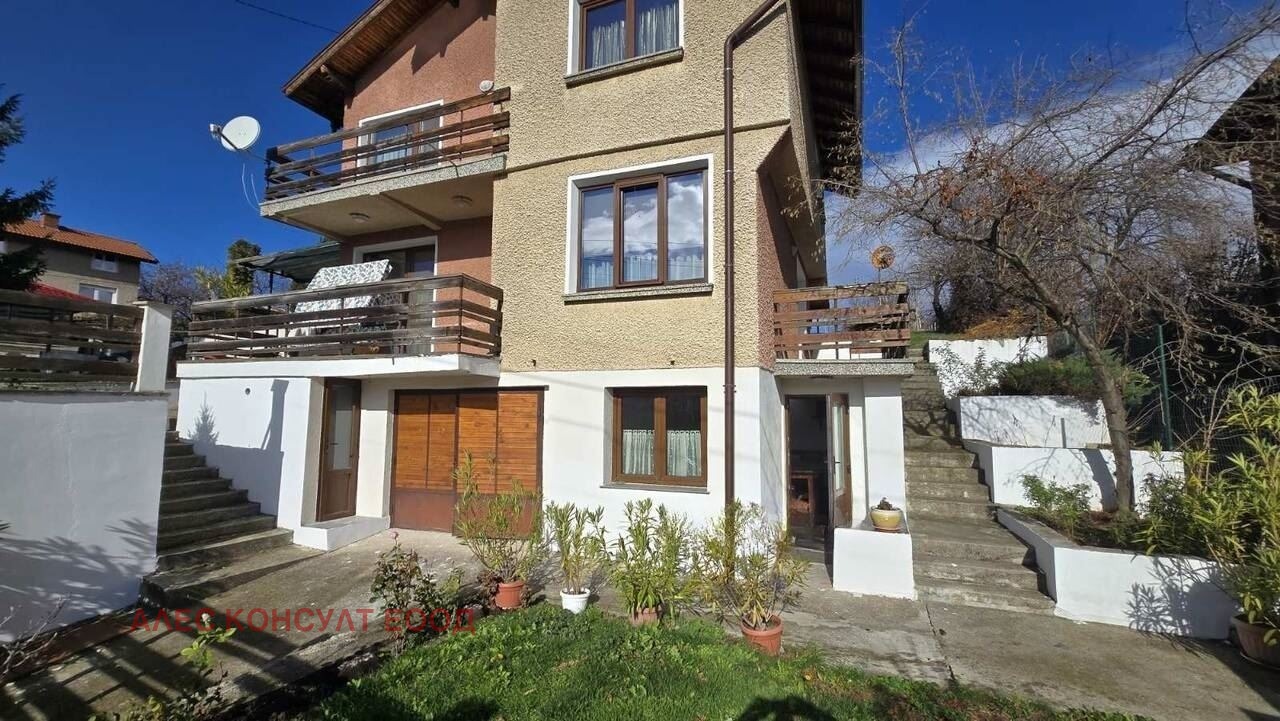Продава КЪЩА, с. Хераково, област София област, снимка 3 - Къщи - 55816395