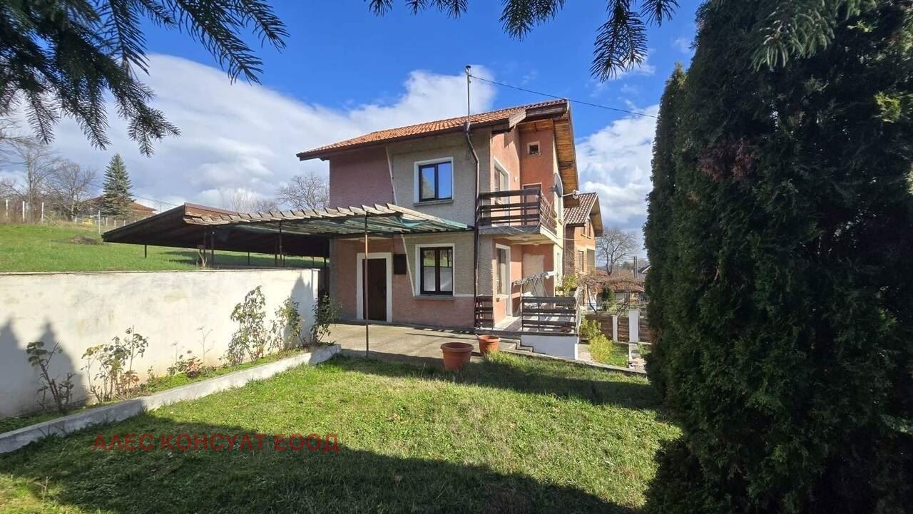 Продава КЪЩА, с. Хераково, област София област, снимка 2 - Къщи - 55816395