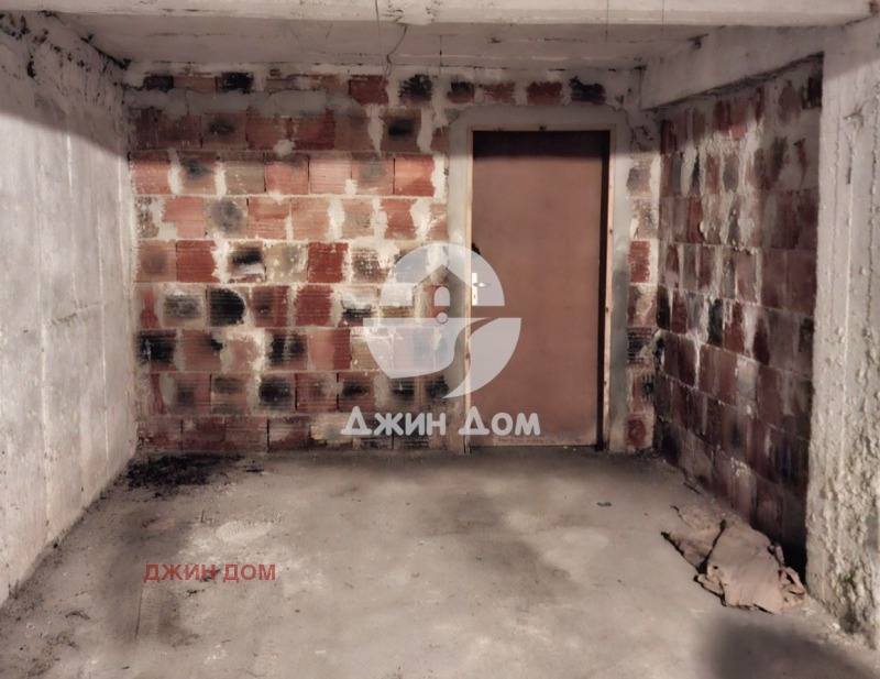 Продава ГАРАЖ, ПАРКОМЯСТО, гр. Бургас, Братя Миладинови