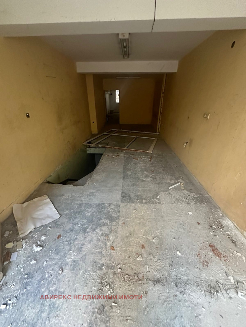 Продава МАГАЗИН в град Пловдив, Каменица 1 - 90 кв.м / 110 000 € » 215 141.30 лв., АВИРЕКС НЕДВИЖИМИ ИМОТИ